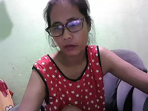 HotLadyPinay32 — help me pls to  have own cumputer