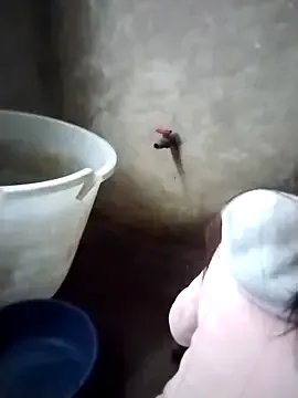 iam-eli on StripChat