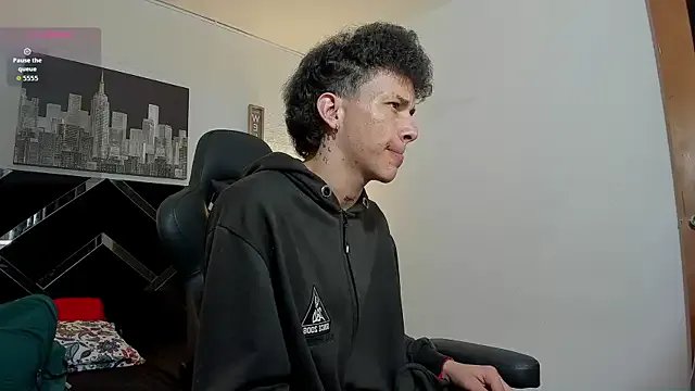 iammariano on StripChat 