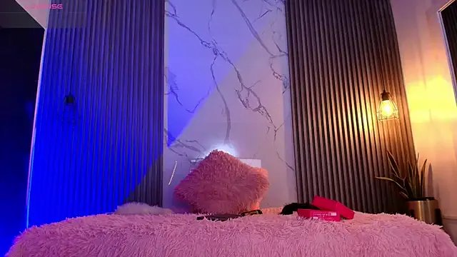 Iamvictoria06 on StripChat