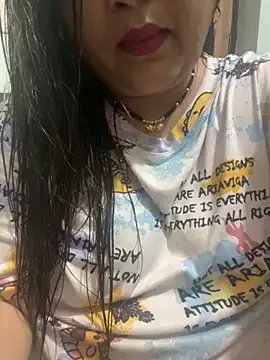 indian-hotmilfs on StripChat 