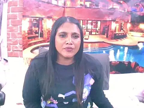 IndianSexyLady4u on StripChat 