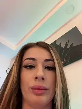 IsabellaEtthan on StripChat