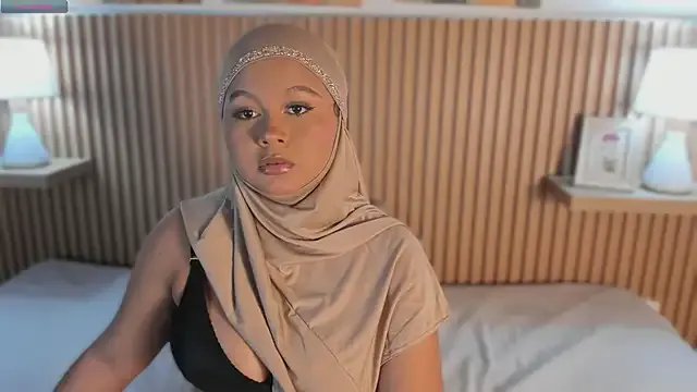 jasmyne_anbar on StripChat