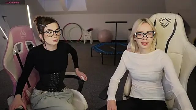 Jessica_start on StripChat 