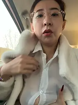 Jingjingxiang-520 — Freechat on StripChat