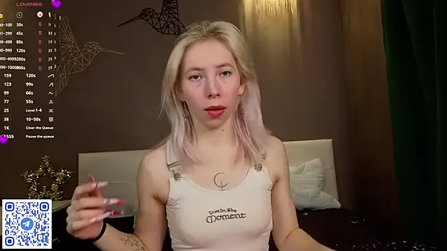 JuliannaWenger on StripChat