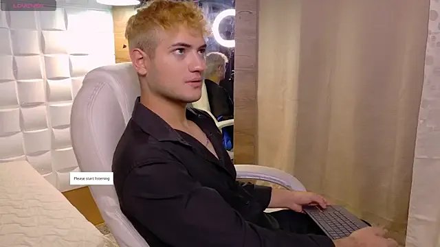 KaelSwitch on StripChat