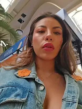 Karen_San_Miguel on StripChat