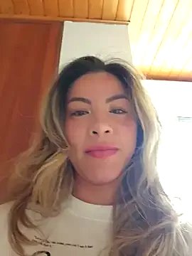 Karen_San_Miguel on StripChat