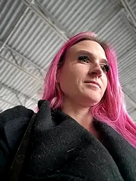 Kate-Paul on StripChat