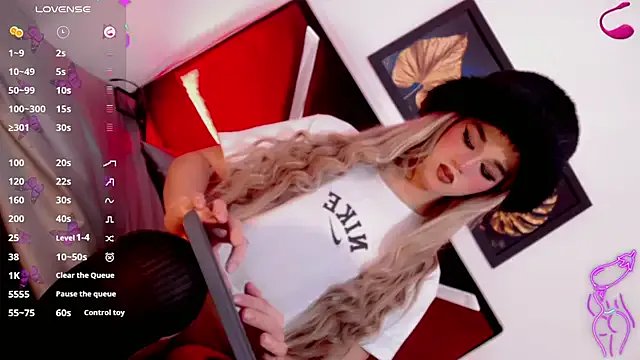 Kendall__fox_ —   HELLO PRINCESS KENDALL