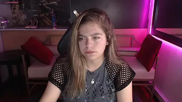 Kitten_Cam on StripChat 