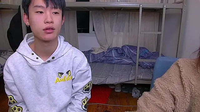 KK-cuteboy on StripChat 