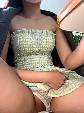 Lami_Mi on StripChat