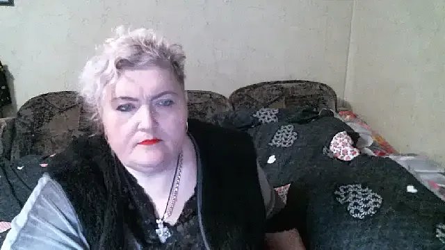 Lana555 on StripChat 