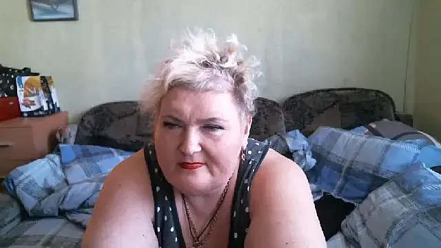 Lana555 on StripChat 