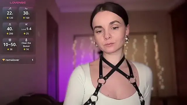 lanaloulou on StripChat 