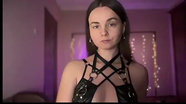 lanaloulou on StripChat 