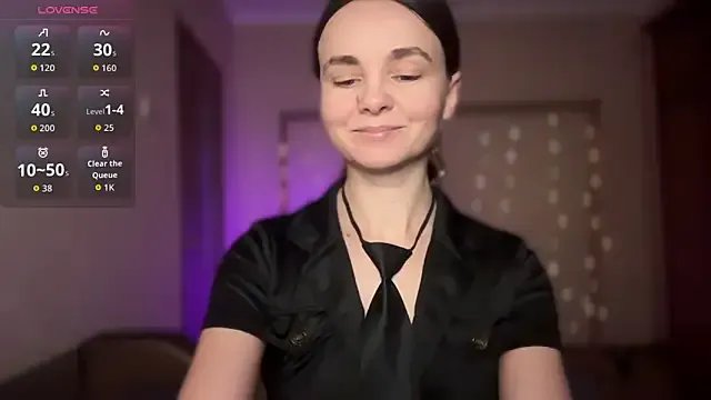 lanaloulou on StripChat 