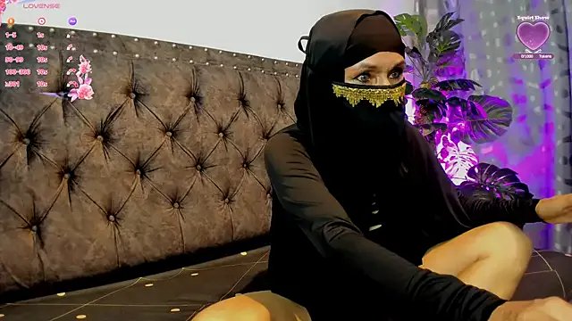 Latifa_ali on StripChat