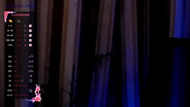 Laura_Bess — Goal: Naked