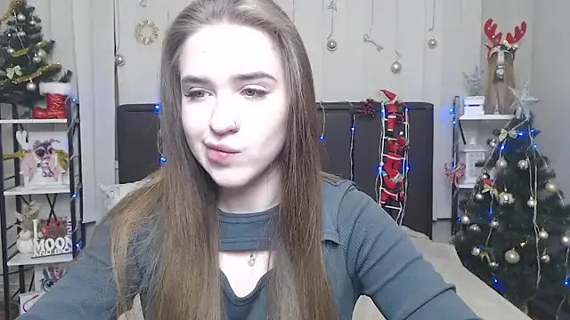 LauraHlot on StripChat