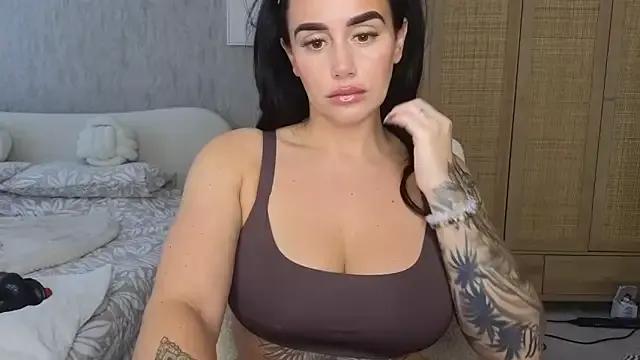 LibbyLoveHeartx on StripChat 