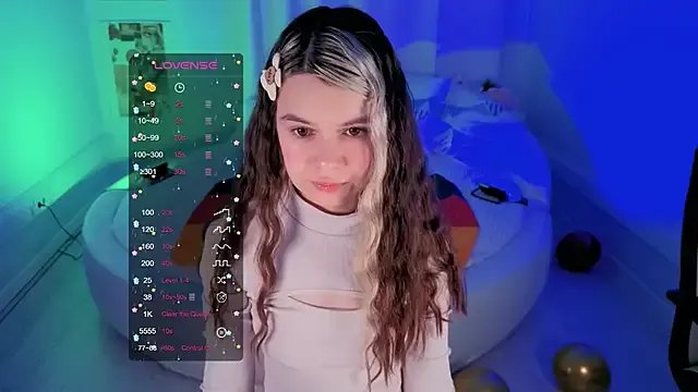 Lil_Amelie on StripChat 