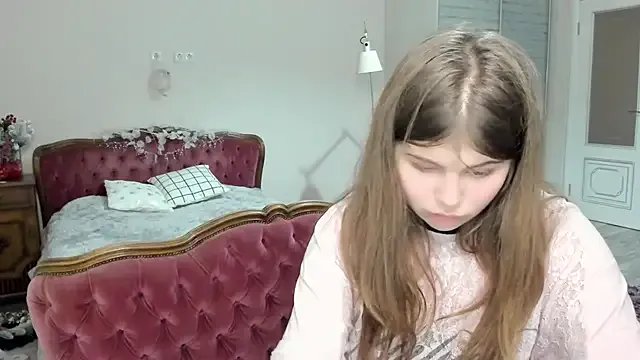 Lilly_Jess on StripChat 