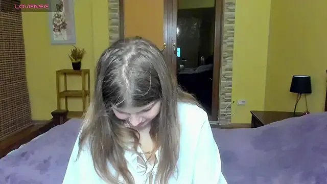 Lilly_Jess on StripChat 