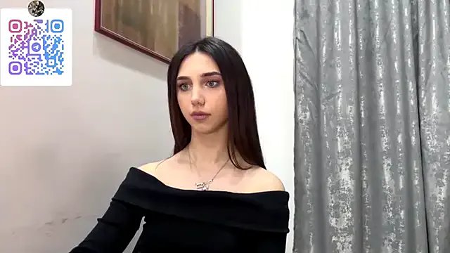 LinaMour on StripChat