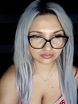 LollaHeart — complet dezbracata