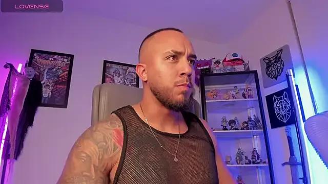 luck_spartans — cum show