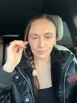 lunagirl13 on StripChat