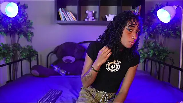 lynx_sun — Show pussy + massage clit