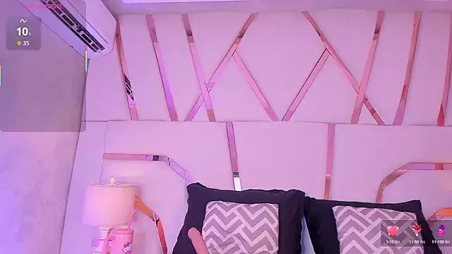 Madisson-Rivas — RUB MY PUSSY AND PLAY WITH MY DOMI