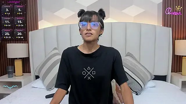 Marge_lasander on StripChat