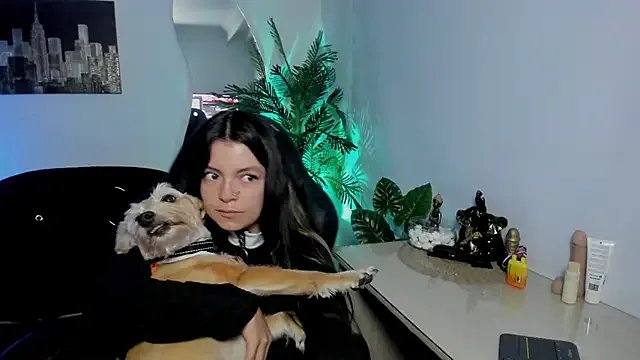 Meghan320 on StripChat