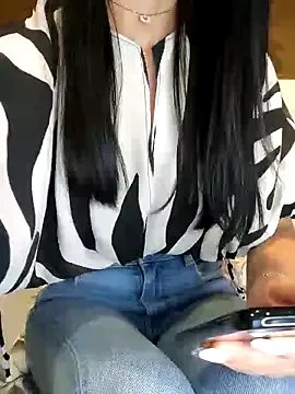 Melody87 on StripChat