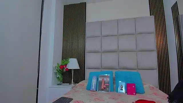 miaa_blommy on StripChat 