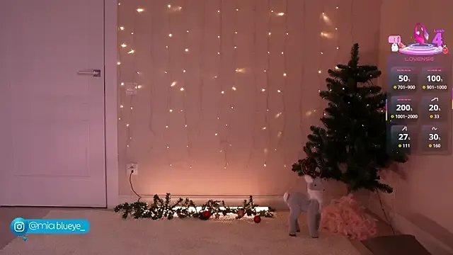 Miablueye on StripChat