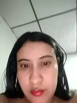 mialorents on StripChat