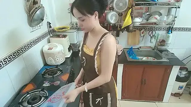 Mie_baby2k on StripChat