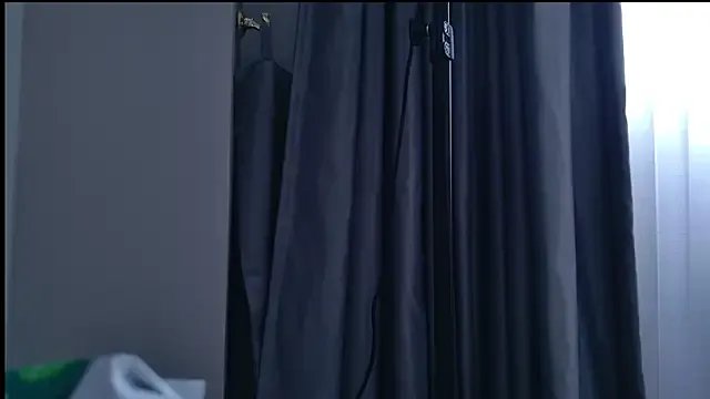 Milana_De on StripChat