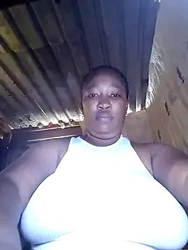 MissMoyo on StripChat 