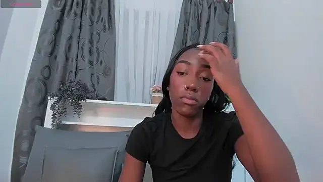 Mistt_Mia on StripChat