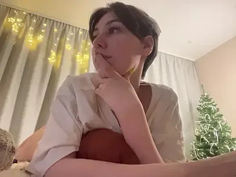 Molli_Luv on StripChat