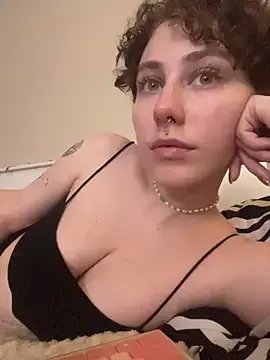 Molli_Luv on StripChat