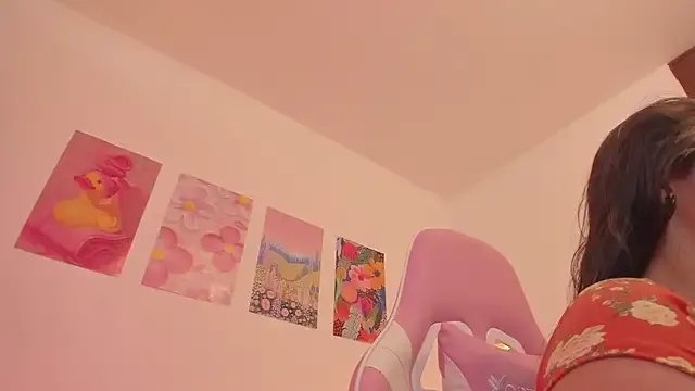 naharasoller on StripChat